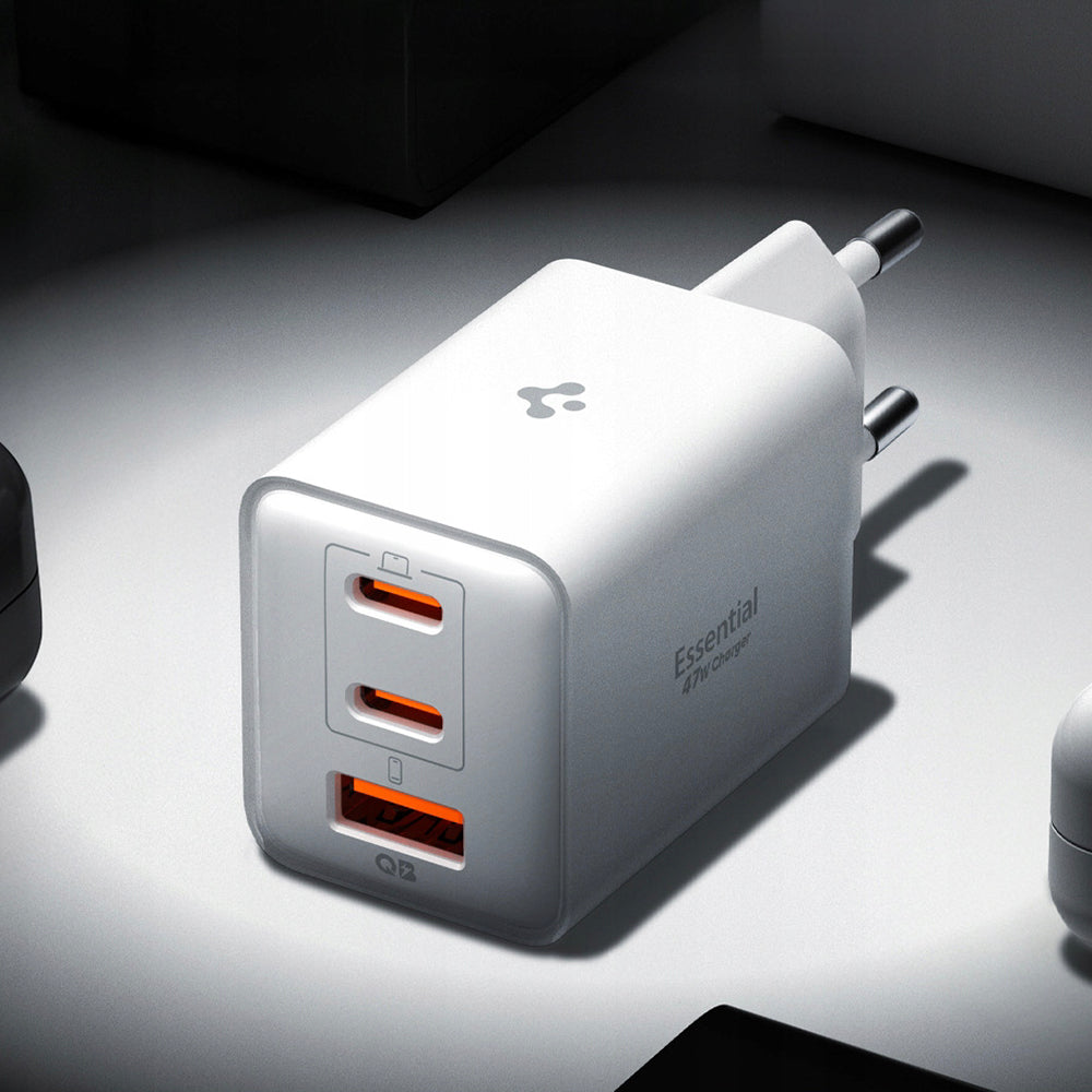 Spigen EE473EU Essential Network Charger, 47W, 3A, 1 x USB-A - 2 x USB-C, White ACH09464