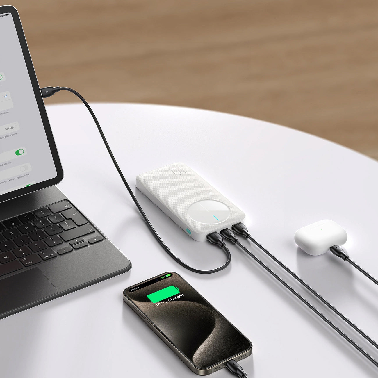 Εξωτερική Μπαταρία Joyroom JR-PBF12, 10000mAh, 12W, 1 x USB-C - 2 x USB-A, Λευκή