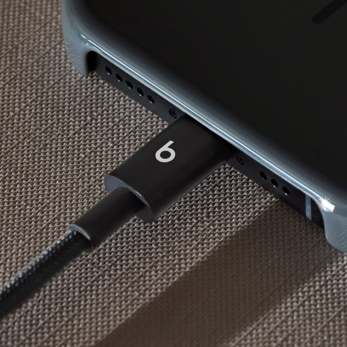 Καλώδιο Δεδομένων και Φόρτισης USB-C - USB-C Beats, 1.5m, Μαύρο MDGA4ZM/A