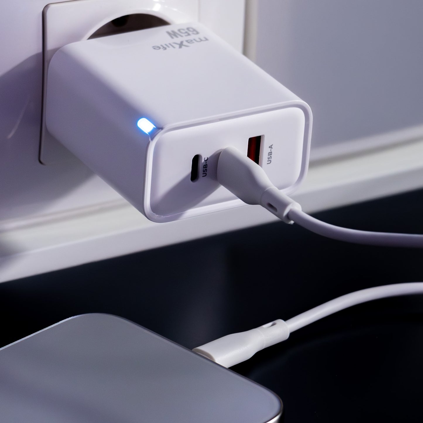 Φορτιστής Δικτύου MaXlife MXTC-09-65ACC, 65W, 3.25A, 1 x USB-A - 2 x USB-C, Λευκό