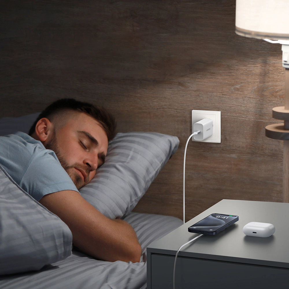 Φορτιστής Δικτύου Ασύρματος UGREEN W703, 15W, 1.67A, Μαύρο